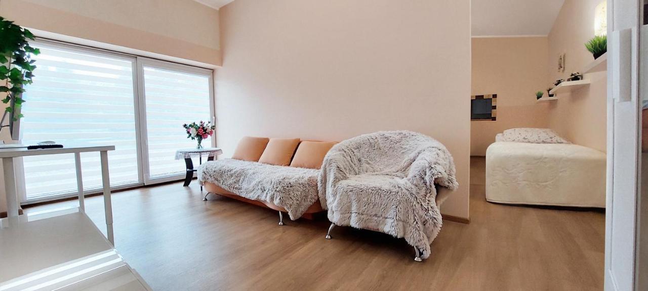 Apartamenty Gorki Male Tuszyn Exterior photo