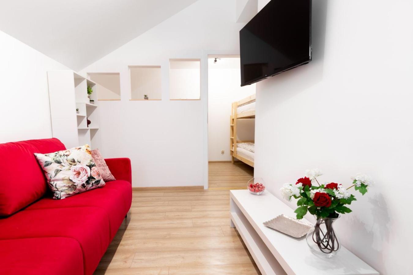 Apartamenty Gorki Male Tuszyn Exterior photo